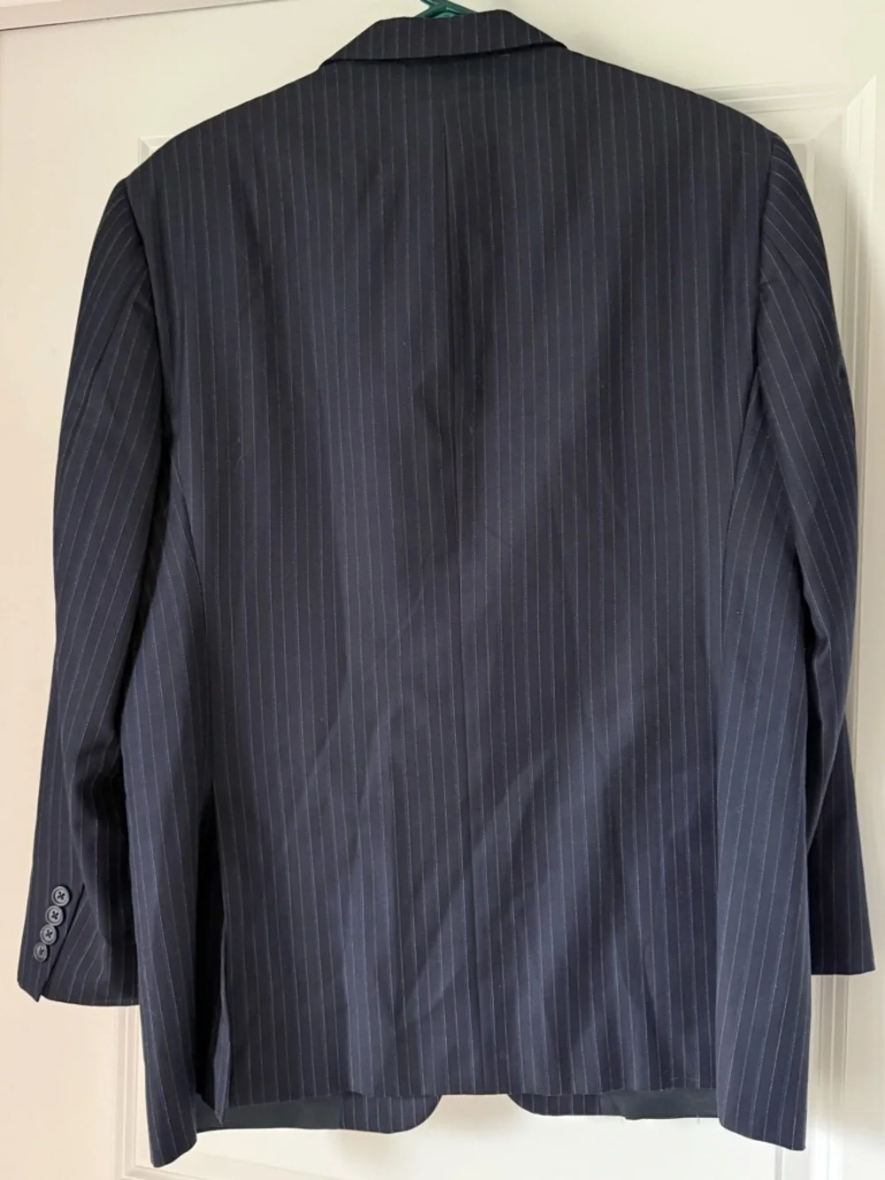 Burberry London Navy Pinstripe 100% Wool Blazer Sport Coat 40 Short Kensington